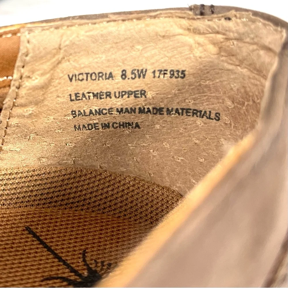 OTBT Victoria Loafers‎ Women’s Size 8.5W Brown Leather Laser Cut